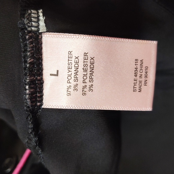 Juicy Couture Sleepwear Top ๐ค๐ฉท - Picture 9 of 9